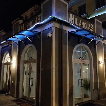 Hotel La Cupola ノヴァーラ エクステリア 写真