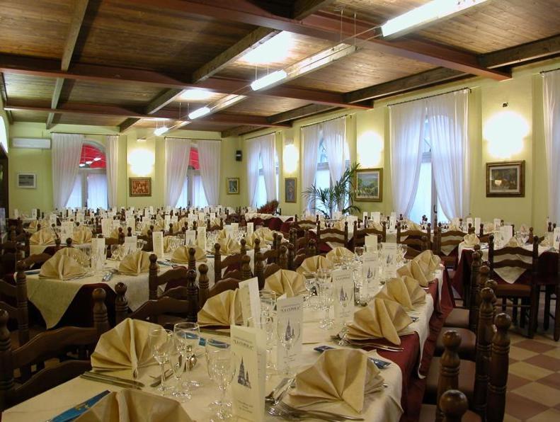 Hotel La Cupola ノヴァーラ エクステリア 写真
